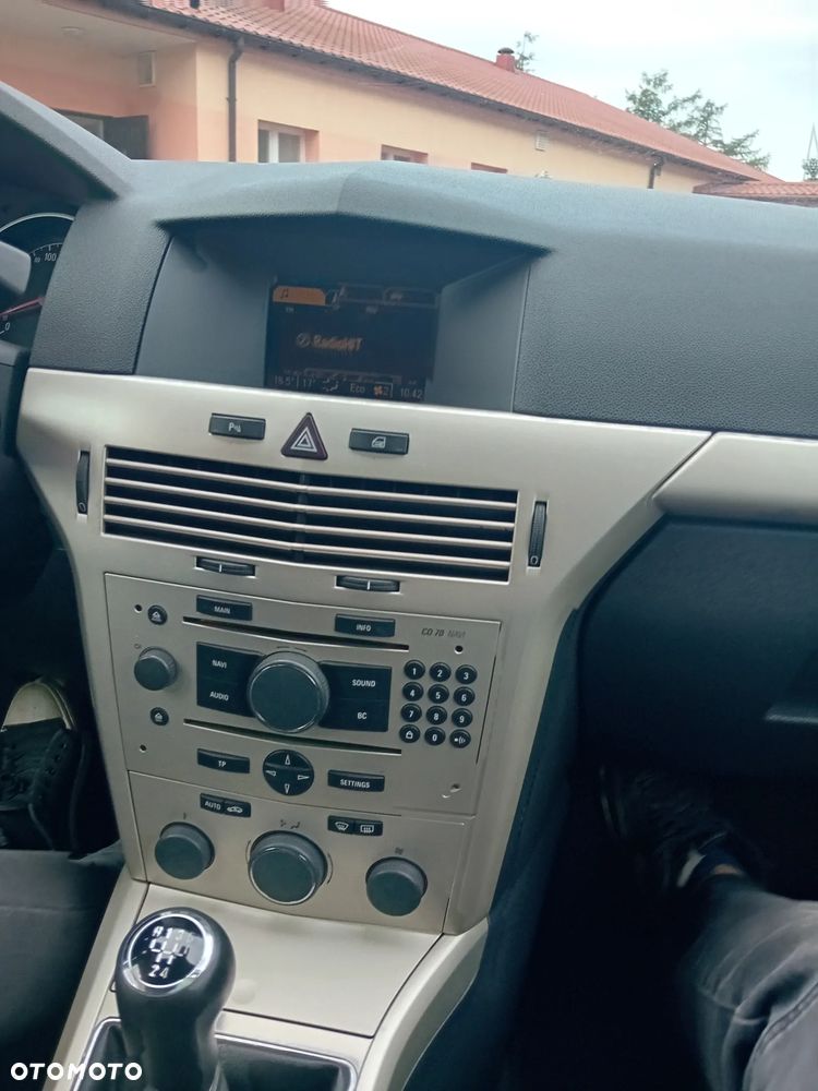 Opel Astra - 17