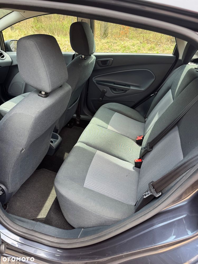 Ford Fiesta - 14