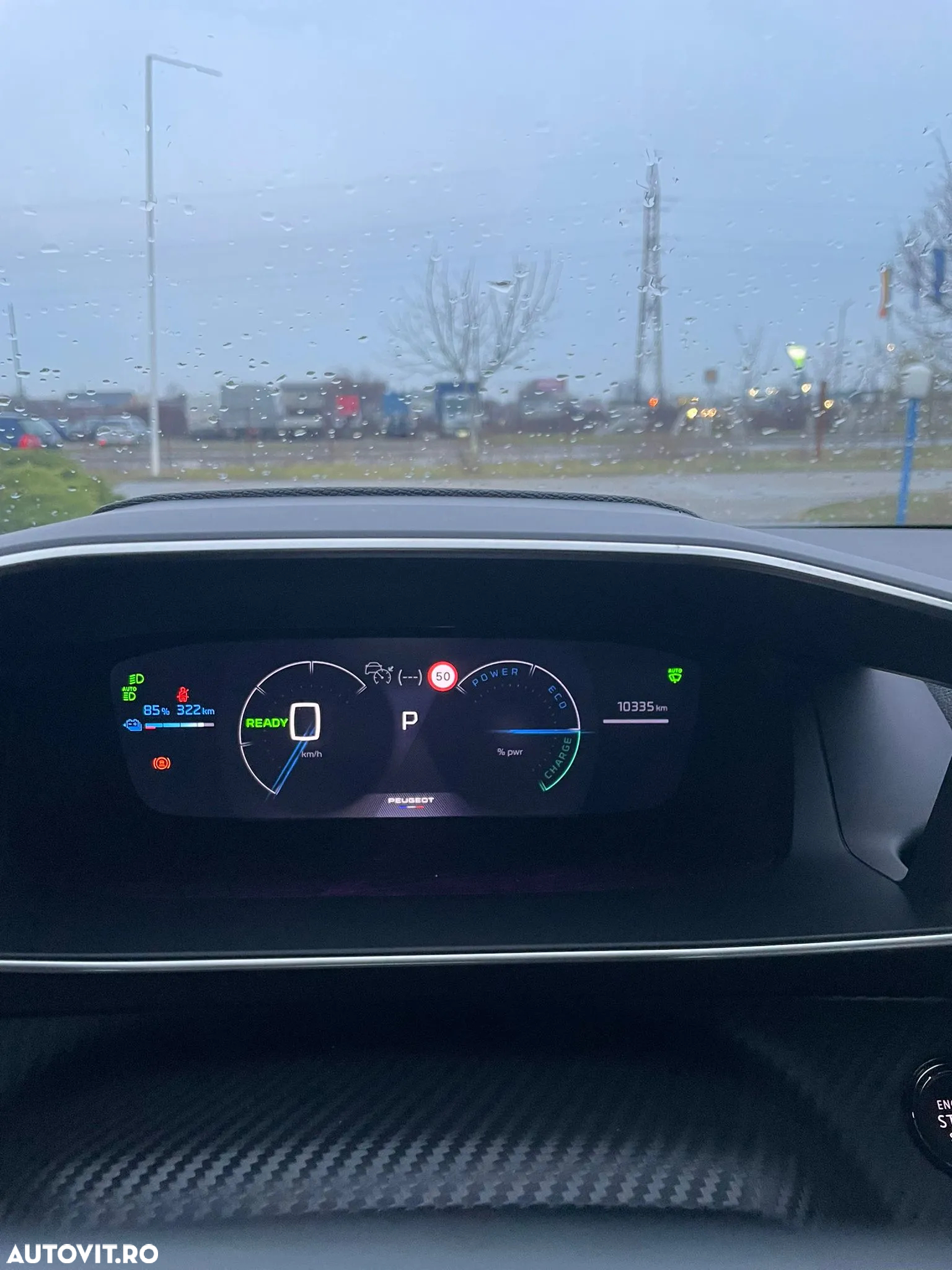 Peugeot 2008 e-2008 54 kWh GT - 8