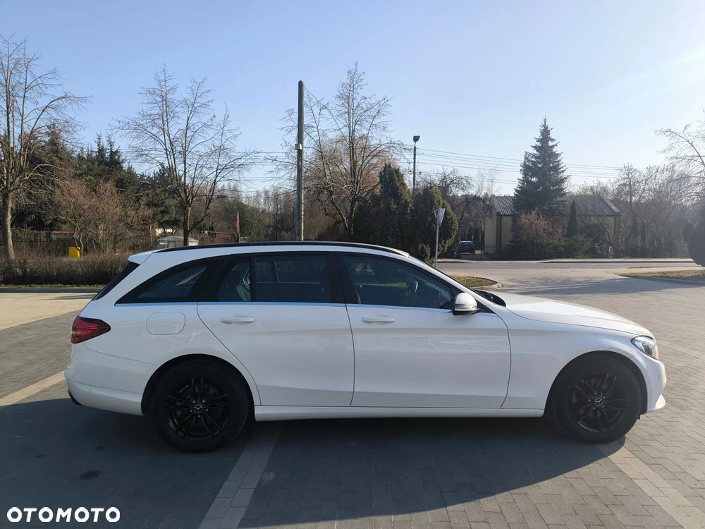 Mercedes-Benz Klasa C 180 T Avantgarde - 10