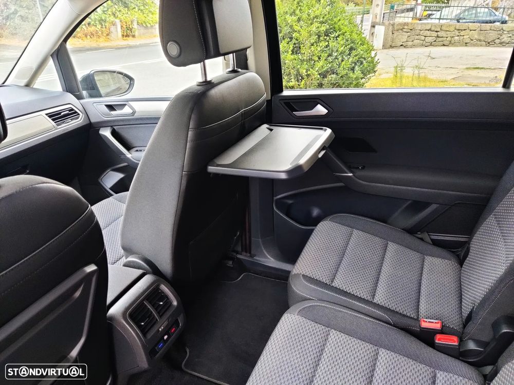 VW Touran 1.6 TDI Confortline DSG - 13