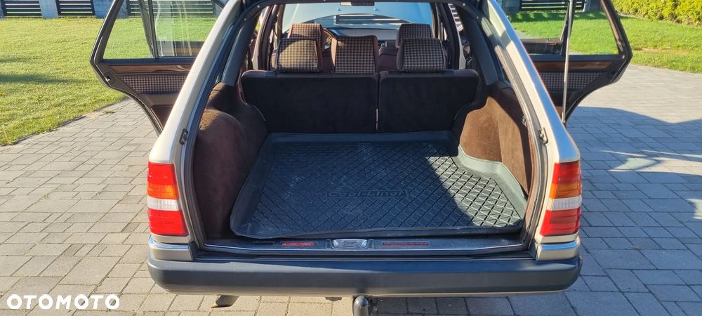 Mercedes-Benz W124 (1984-1993) - 19