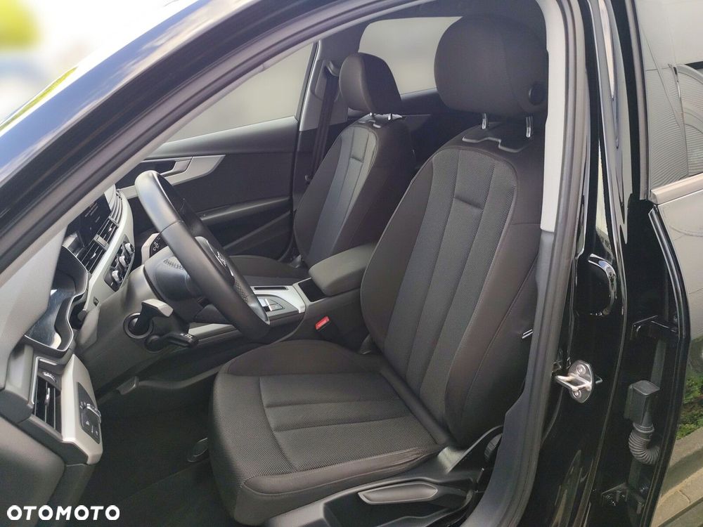Audi A4 Limousine - 11