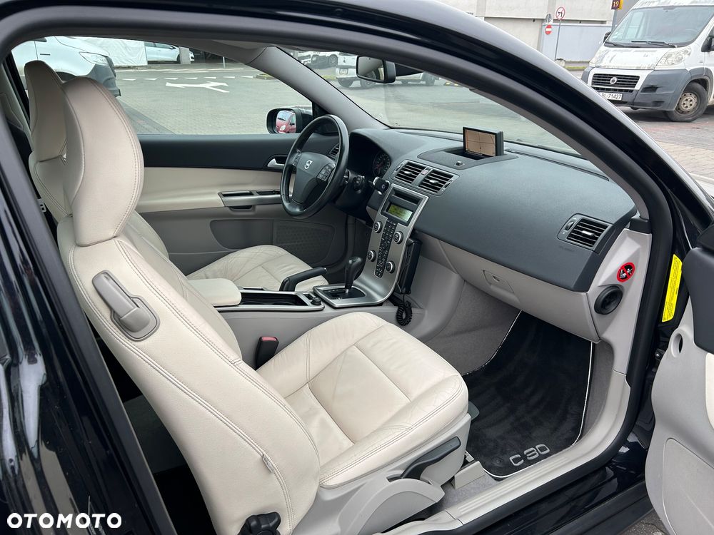 Volvo C30 D5 Summum - 10