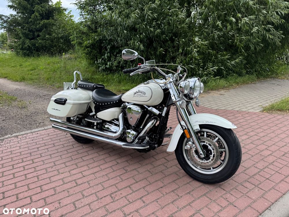 Yamaha Road Star - 1