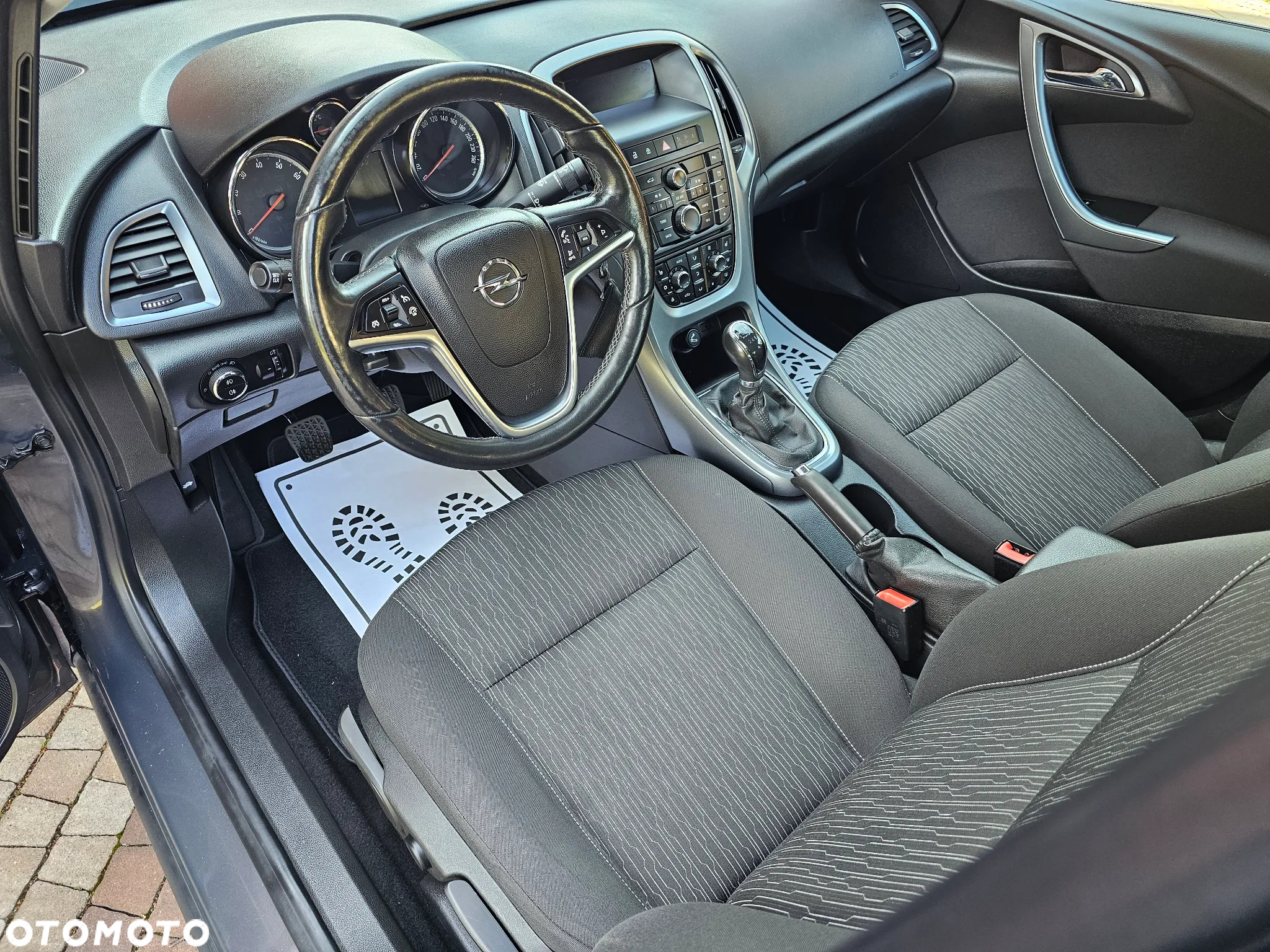 Opel Astra 1.4 Turbo Cosmo - 27