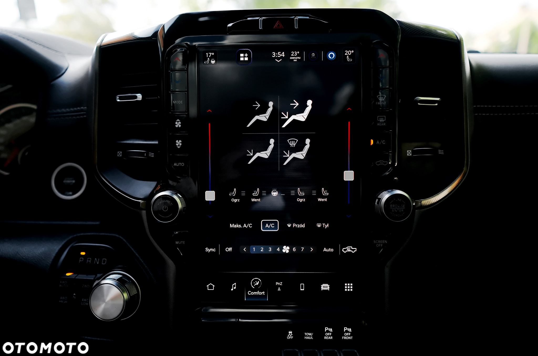RAM 1500 Crew Cab Sport - 18