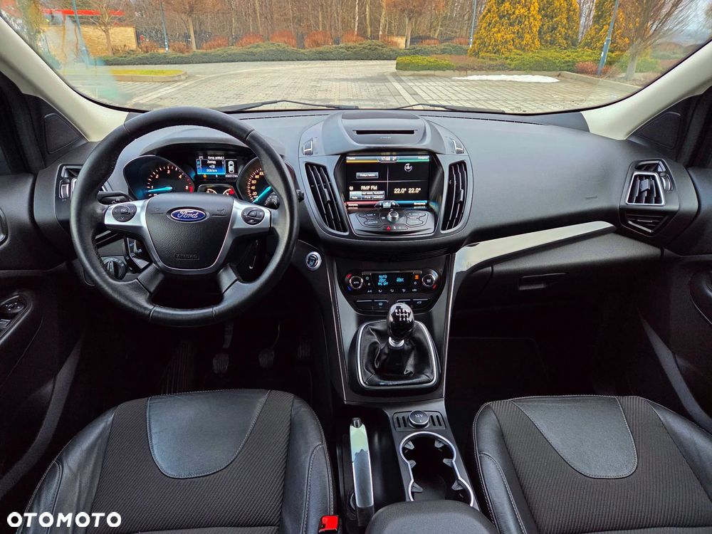 Ford Kuga 2.0 TDCi 2x4 Titanium - 19