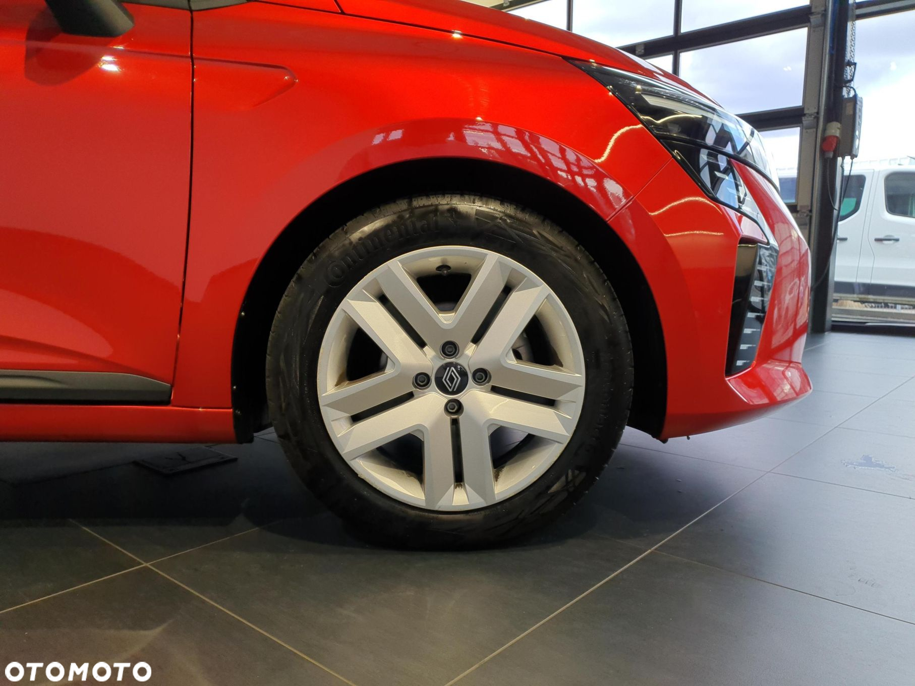 Renault Clio 1.0 TCe Evolution - 23