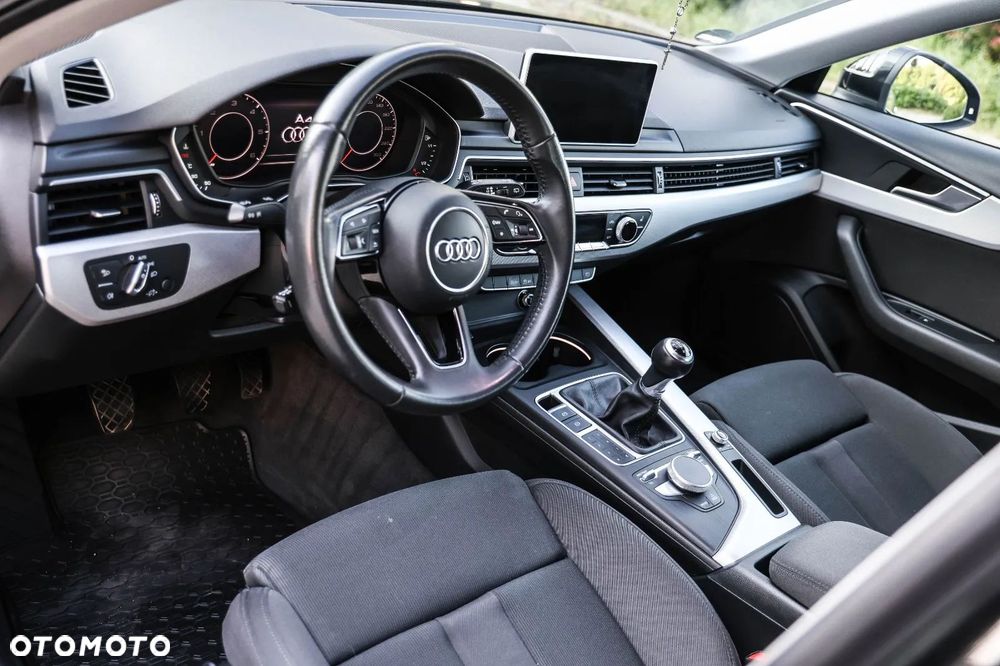 Audi A4 Avant - 8