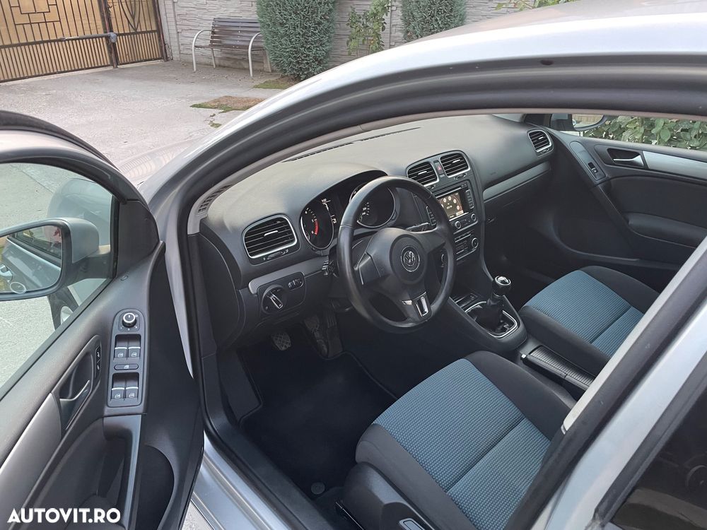Volkswagen Golf - 16