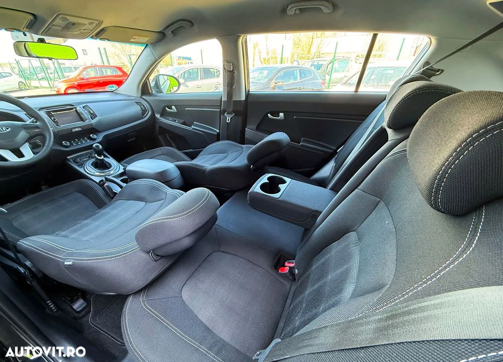 Kia Sportage 1.6 GDI 2WD Attract - 19