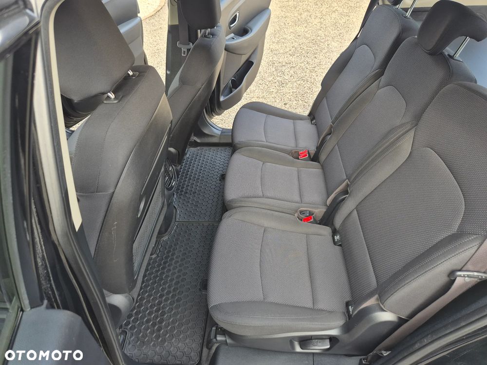 Kia Carens 1.7 CRDi 115 Dream Team Edition - 20