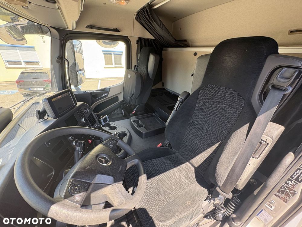 Mercedes-Benz Actros - 13