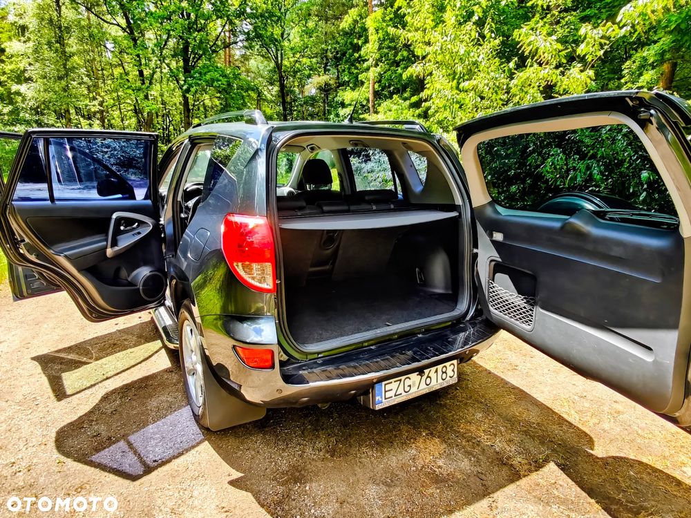 Toyota RAV4 2.0 VVT-i Prestige - 7
