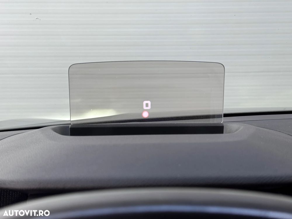 Citroën C4 1.5 BlueHDi 130 S&S EAT8 MAX - 17