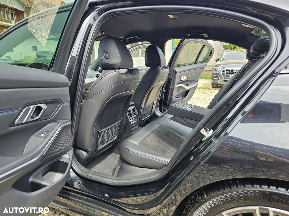 BMW Seria 3 320d Aut. Edition M Sport Shadow - 25