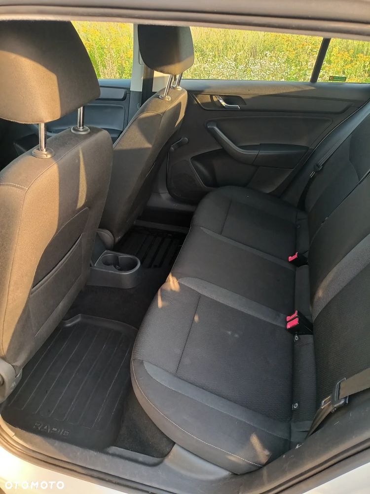 Skoda RAPID Spb 1.6 TDI DPF Ambition - 14