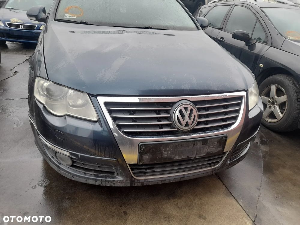 VW PASSAT B6 2.0 TDI BKP 05-09r LC5F - LAMPA PRZÓD PRZEDNIA BI-XENON SKRĘTNY - 1