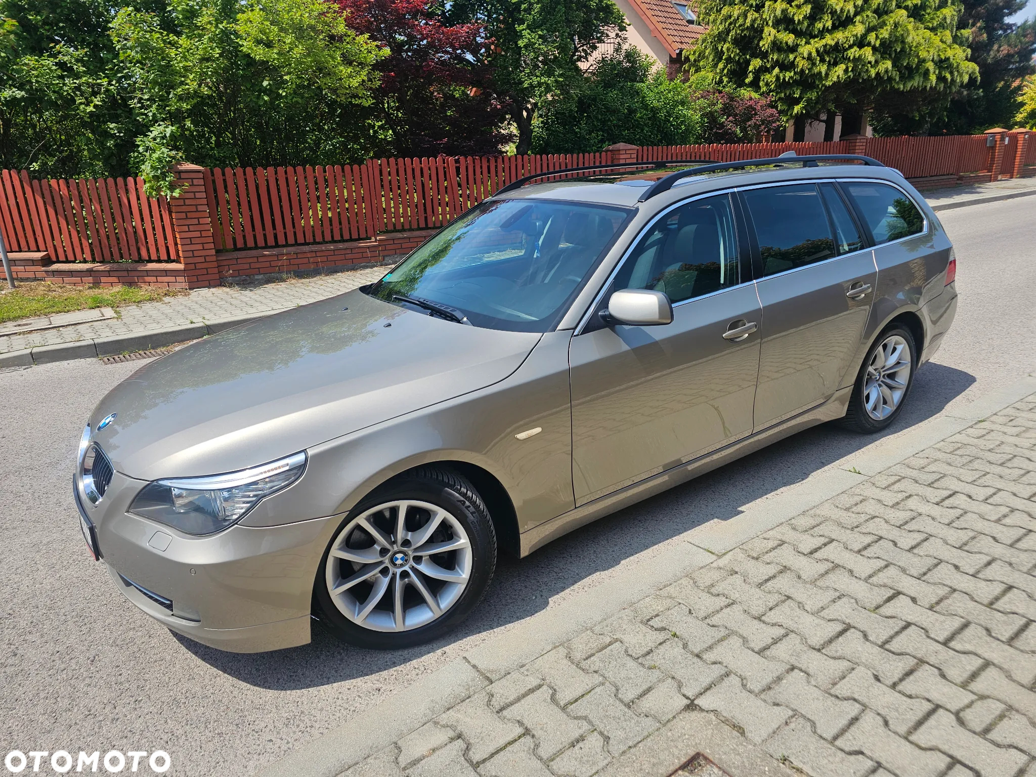 BMW Seria 5 525d Touring Edition Exclusive - 11