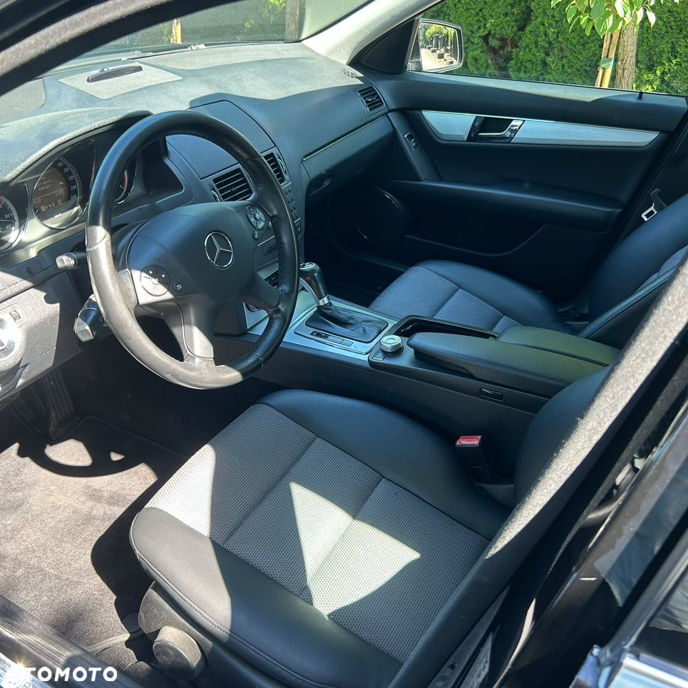 Mercedes-Benz Klasa C 220 CDI DPF Automatik BlueEFFICIENCY Avantgarde - 19