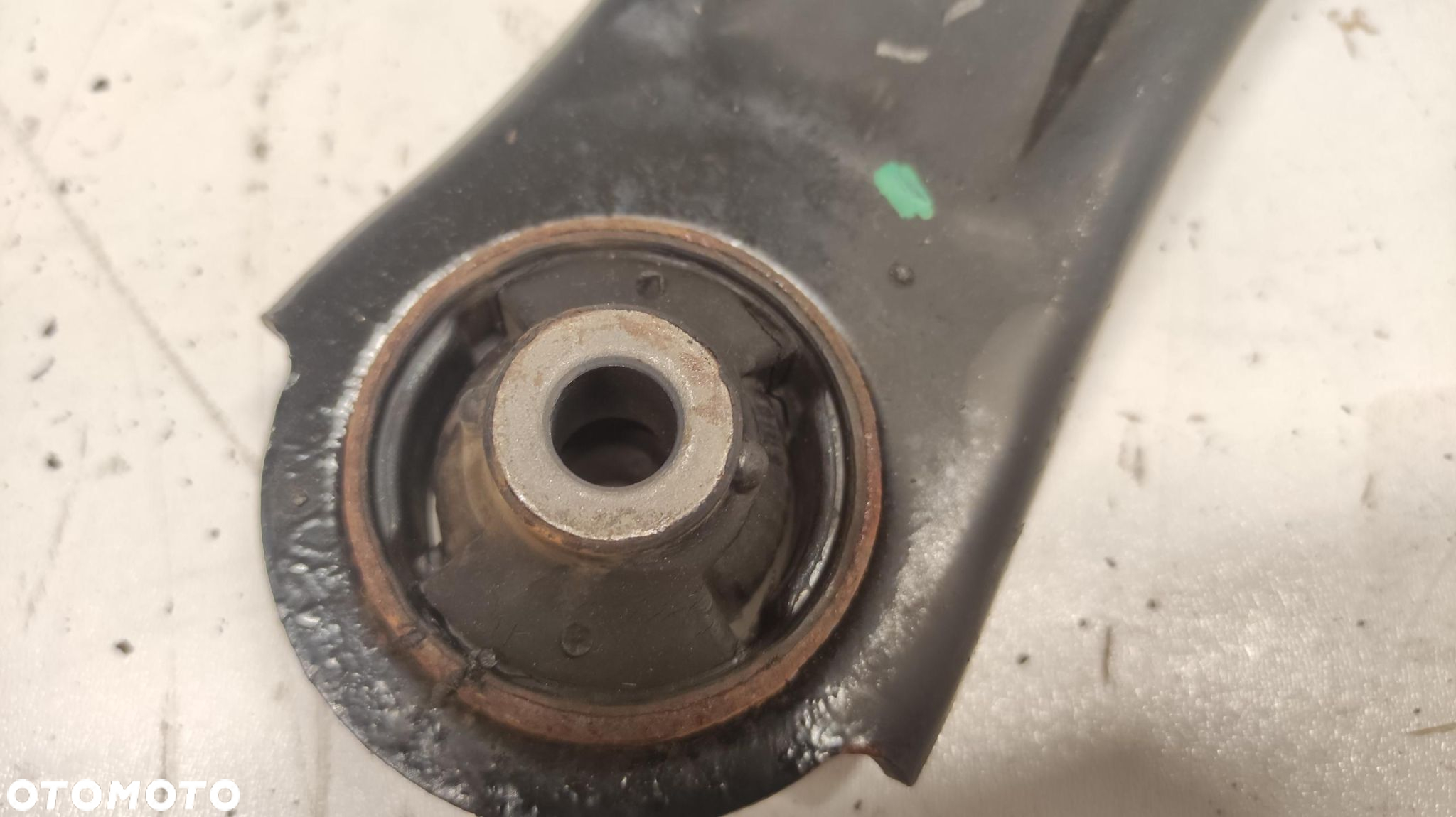 WAHACZ PRAWY PRZÓD PRZEDNI NISSAN QASHQAI J10 10-13 - 2
