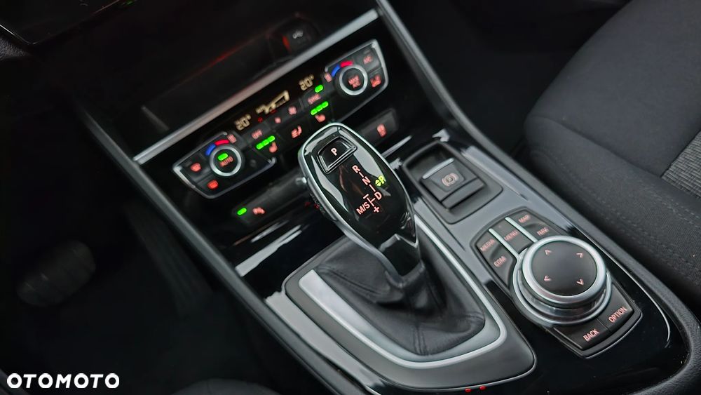 BMW Seria 2 218d Active Tourer Sport-Aut Advantage - 28