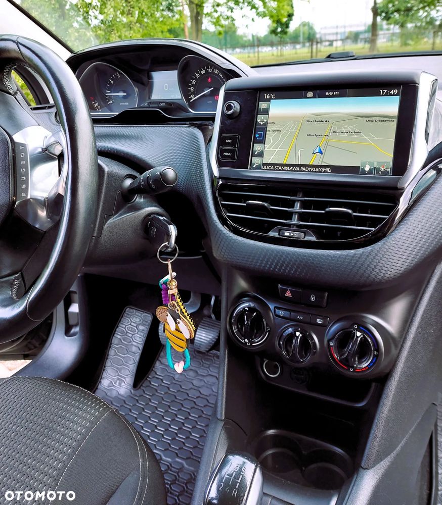 Peugeot 208 PureTech 82 Allure - 15