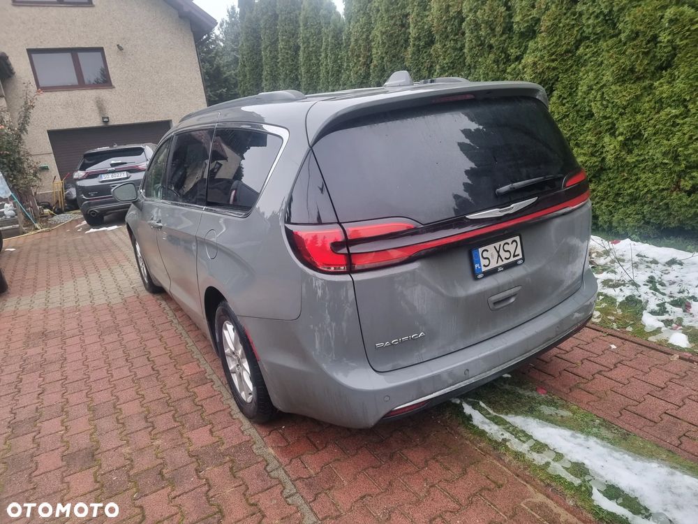 Chrysler Pacifica - 3