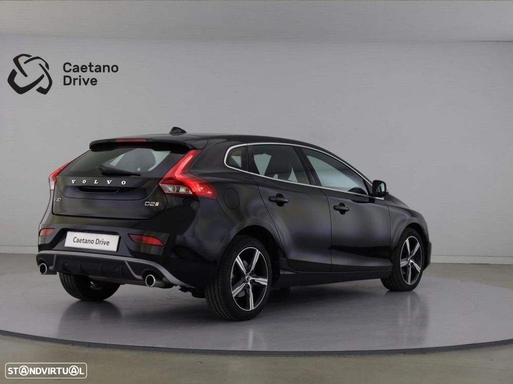Volvo V40 2.0 D2 R-Design - 7