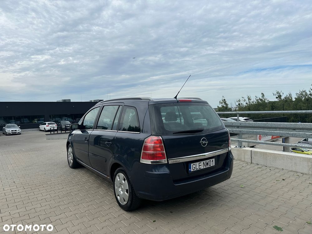 Opel Zafira 1.8 Enjoy - 4