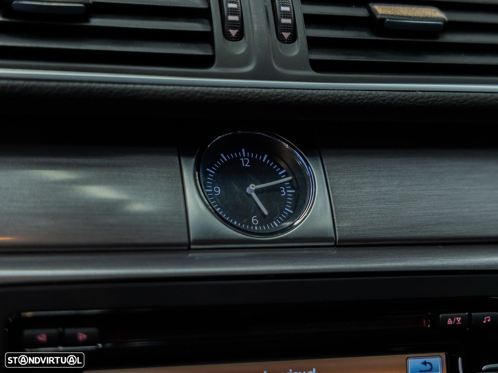 VW Passat 1.6 TDI Confortline BM - 14