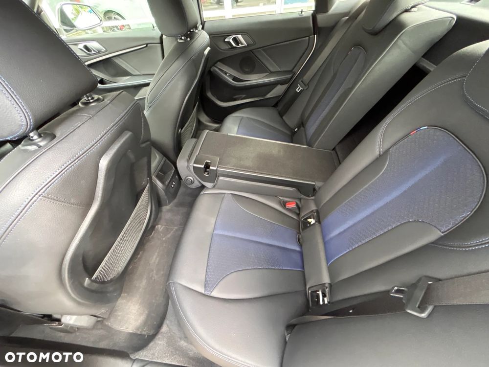 BMW Seria 2 218i M Sport - 22