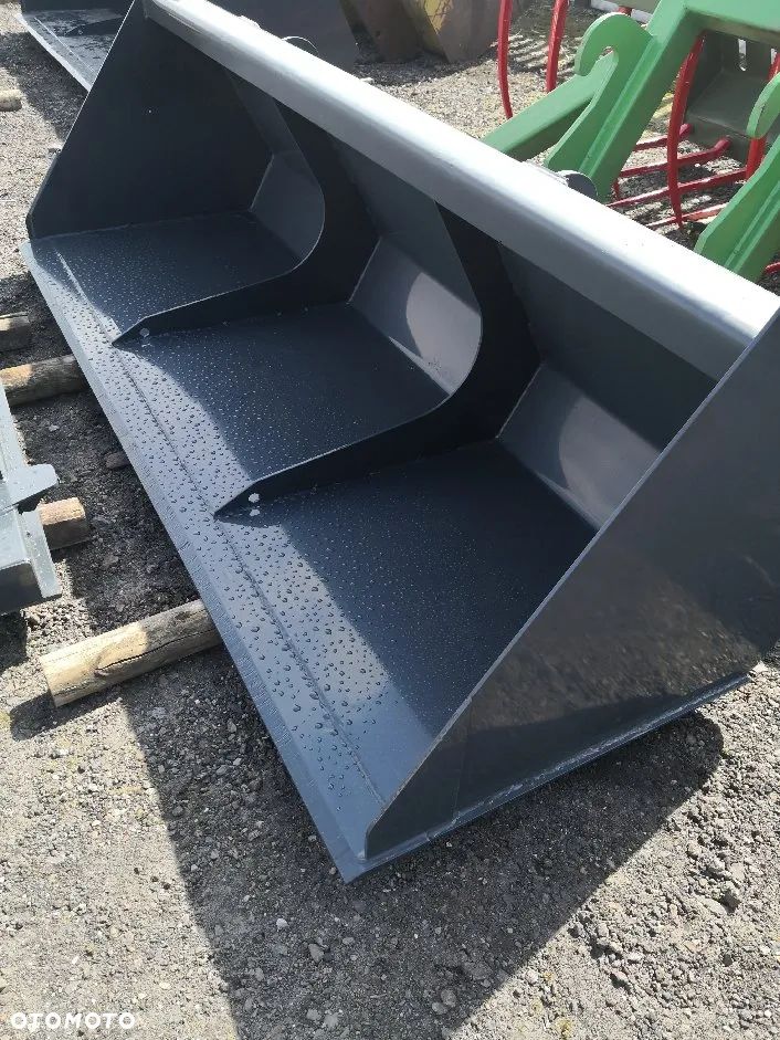 Krokodyl 220 cm mocowanie JCB - 11