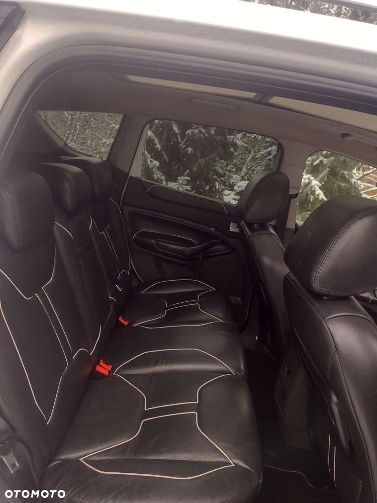 Ford Kuga - 23