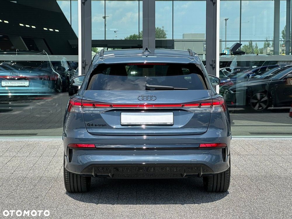 Audi Q4 e-tron - 9