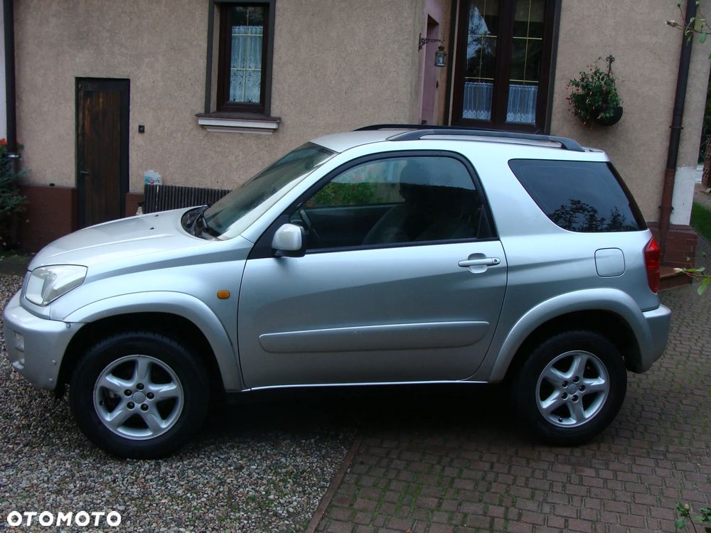 Toyota RAV4 2.0 VVT-i Sol - 2