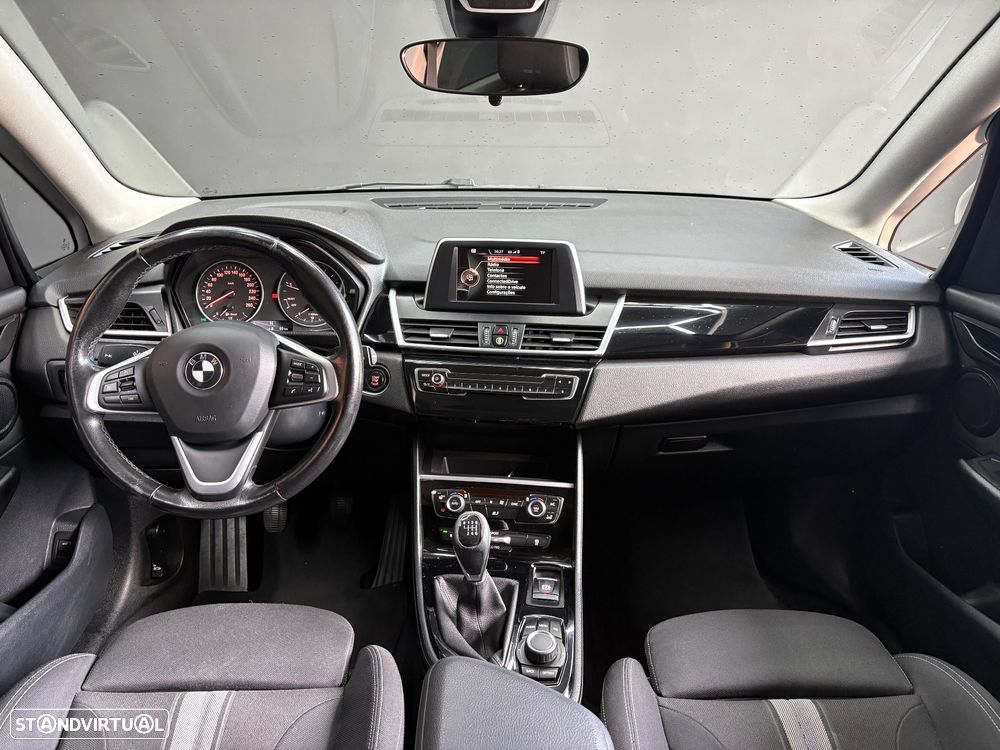 BMW 218 Active Tourer d Line Sport - 9
