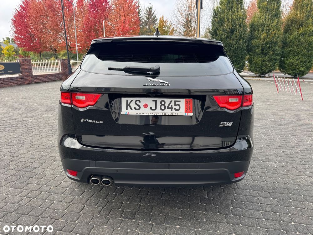 Jaguar F-Pace - 10