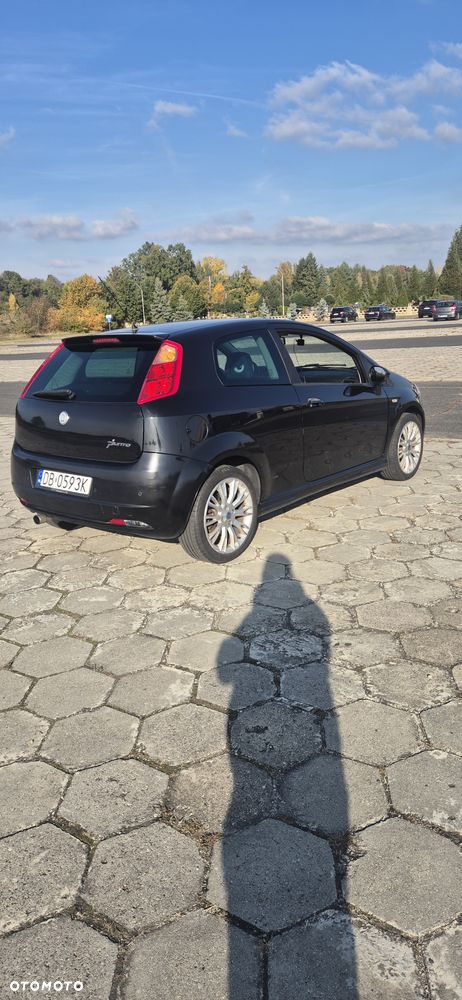 Fiat Grande Punto 1.4 16V Dynamic - 4