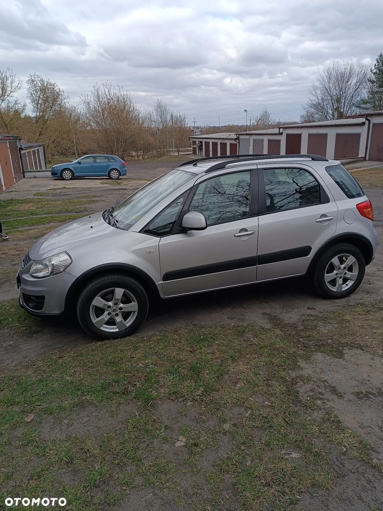 Suzuki SX4 - 1