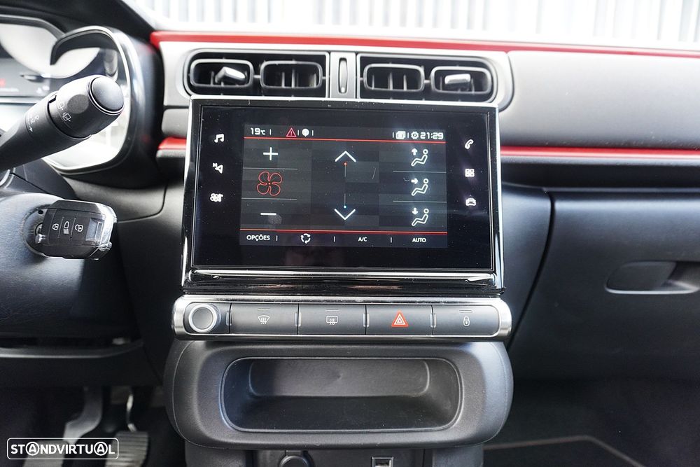 Citroën C3 1.2 PureTech Shine - 39