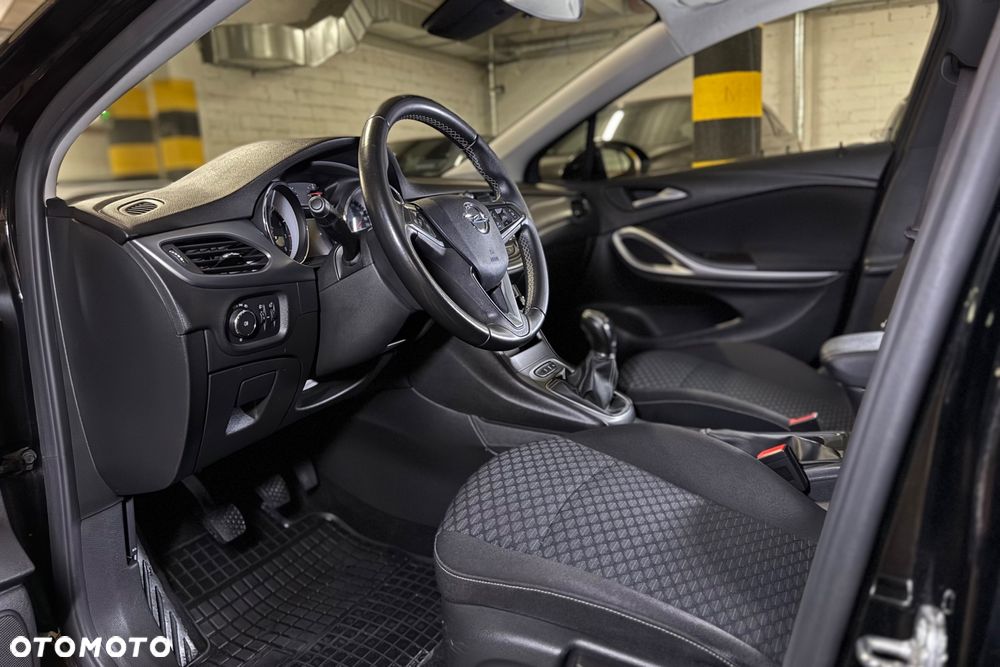 Opel Astra 1.2 T Edition S&S - 22