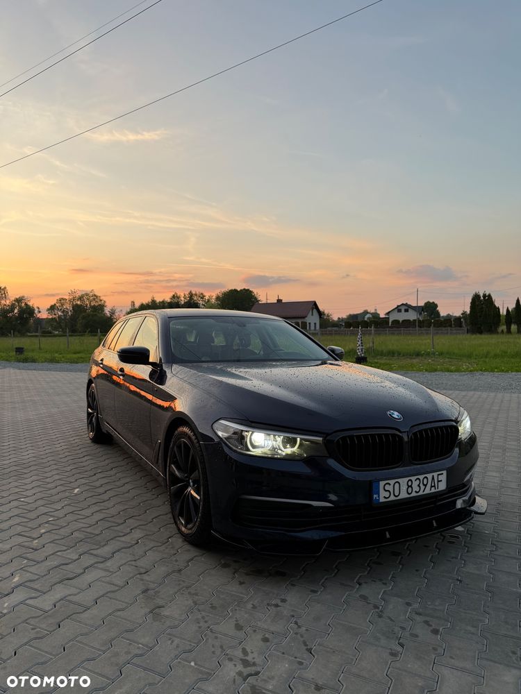 BMW Seria 5 520i M Sport Edition - 1