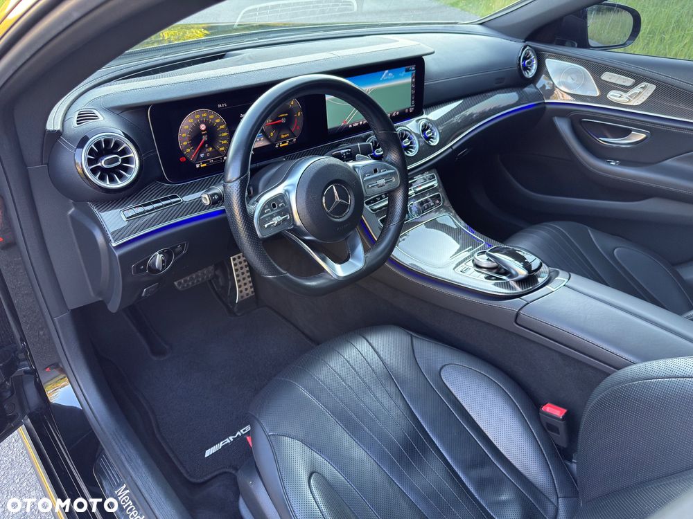 Mercedes-Benz CLS - 26