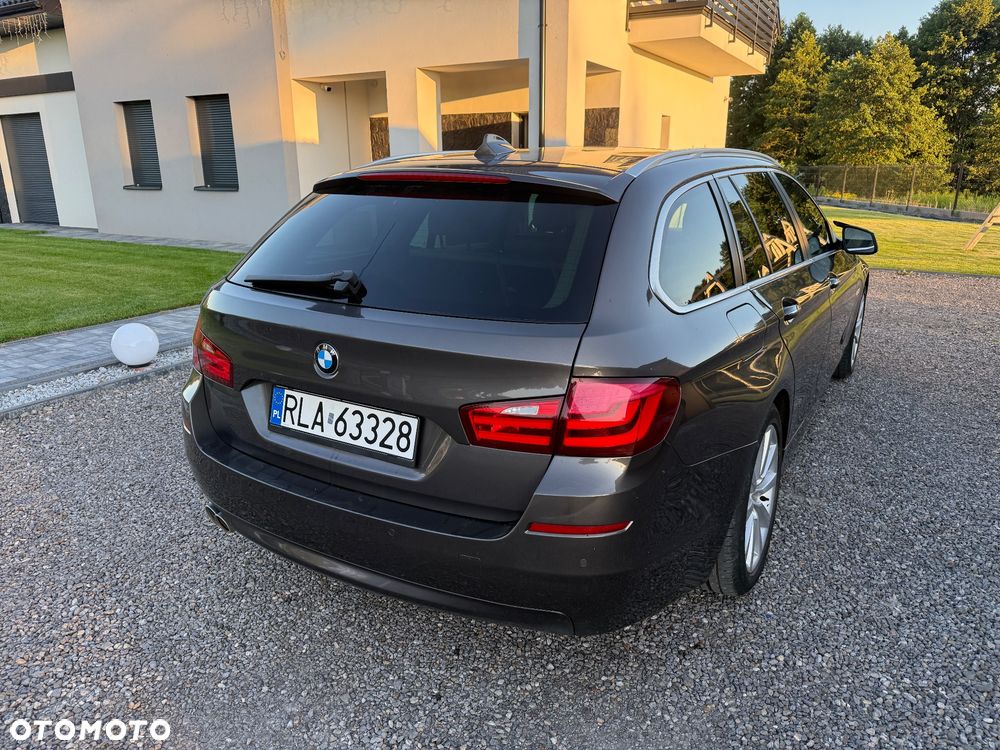BMW Seria 5 520d Luxury Line - 12
