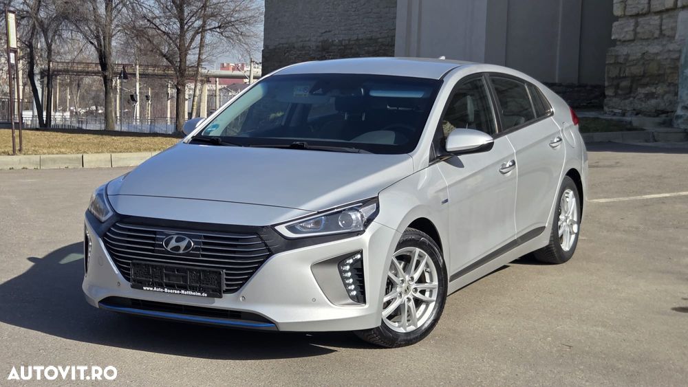 Hyundai IONIQ 1.6 GDI Premium - 1