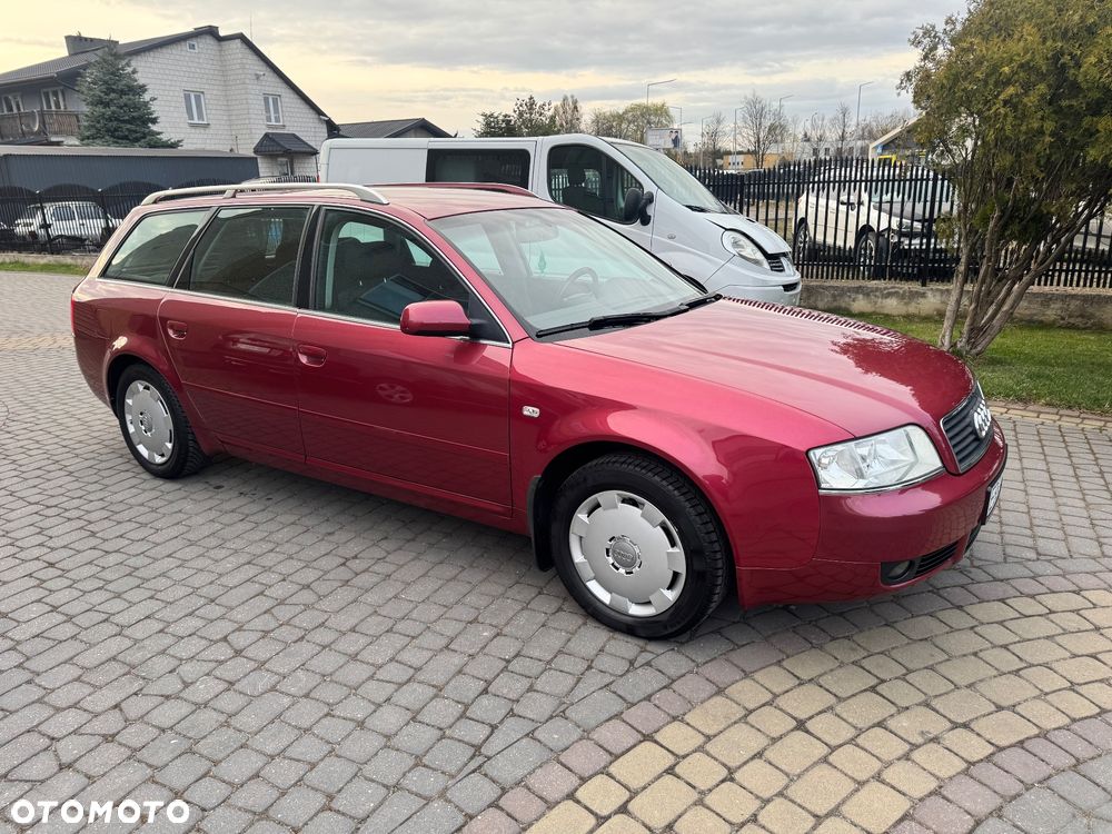 Audi A6 Avant 2.4 - 5