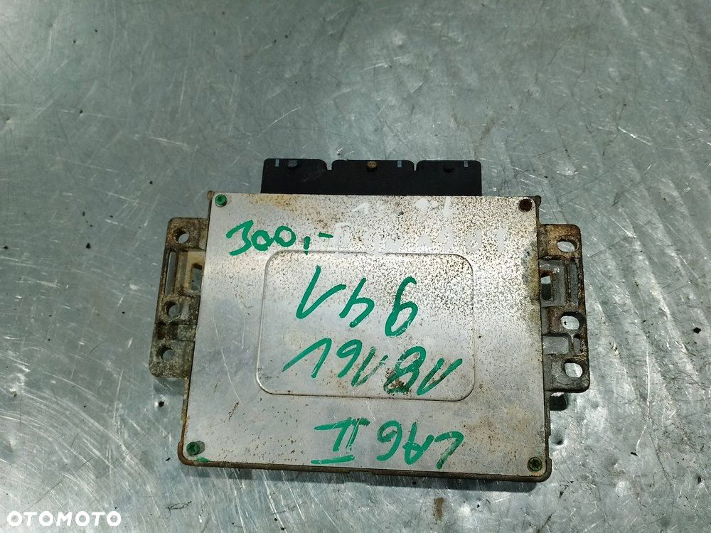 KOMPUTER, STEROWNIK RENAULT LAGUNA II 8200164728 1.6 16V - 4