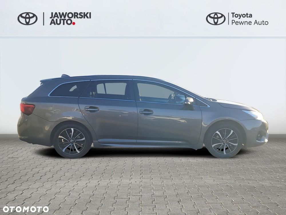 Toyota Avensis - 41